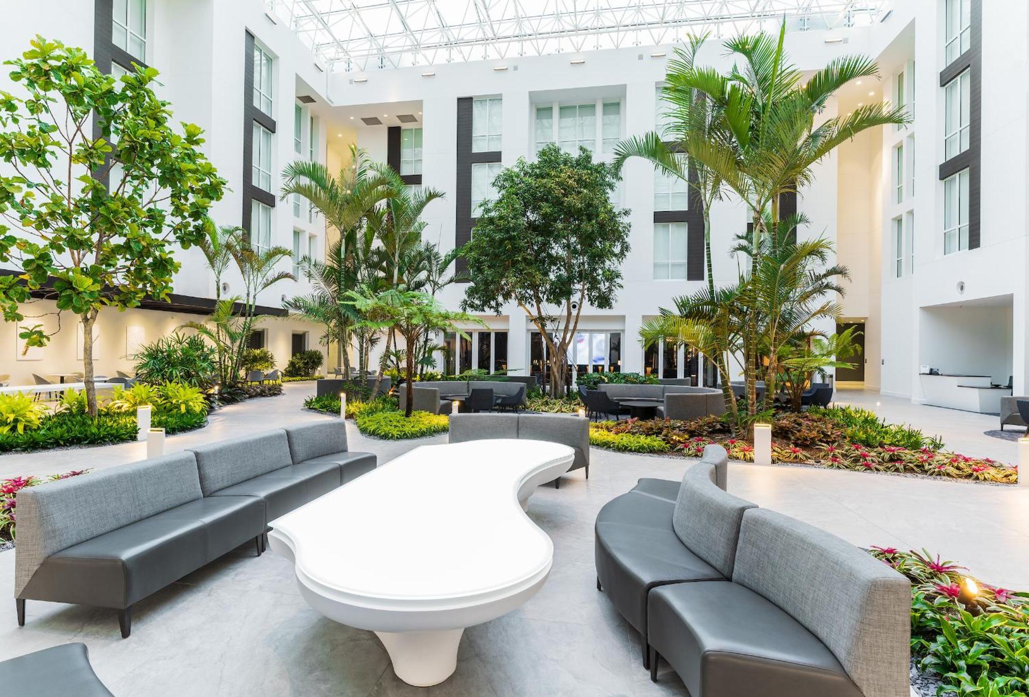 Innovation Hotel Naples Park エクステリア 写真